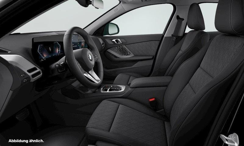 Neu BMW 116 122 PS (89 kW) 2026 Schwarz Kleinwagen