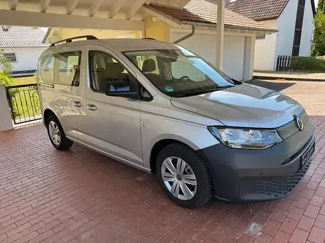 Gebraucht VW Caddy 114 PS (83 kW) 2024 Silber Van / Kleinbus