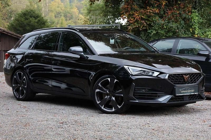 Gebraucht Cupra Leon VZ 300 PS (220 kW) 2024 Mitternachtsschwarz Kombi