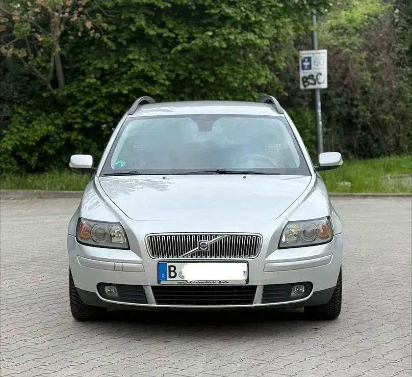 Second-hand Volvo V50 140 CP (102 kW) 2008 Argintiu Break