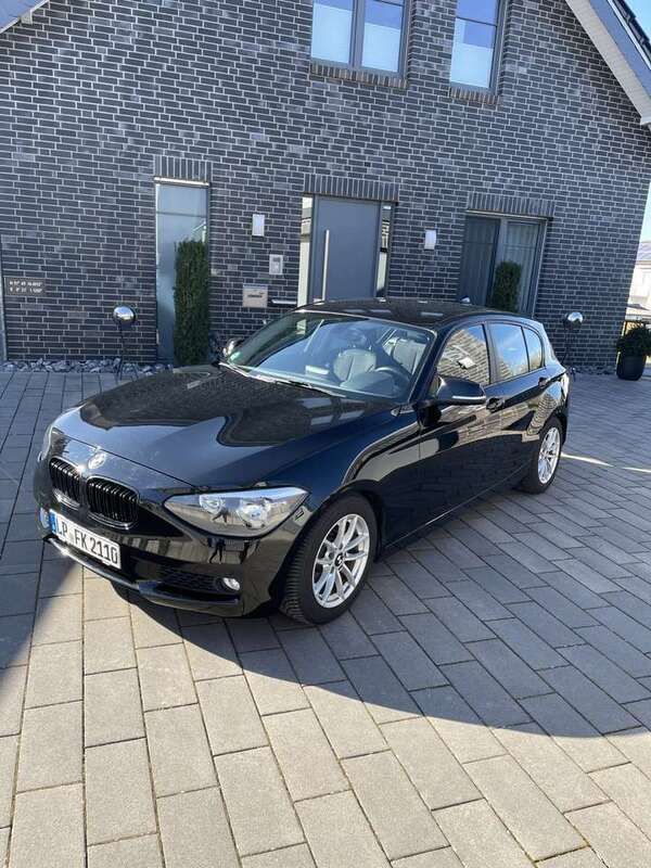 Schwarz Gebraucht 2013 BMW 116 Kleinwagen | 7.990 € (Etwas zu teuer) - Bild 1/4