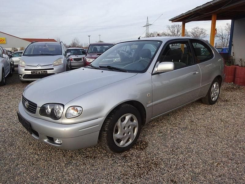 Silber Gebraucht 2001 Toyota Corolla Sol Limousine | 1.300 € (Superpreis) - Bild 1/4
