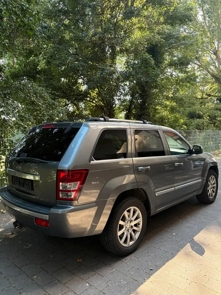 Gebraucht Jeep Grand Cherokee 218 PS (160 kW) 2007 Grau SUV