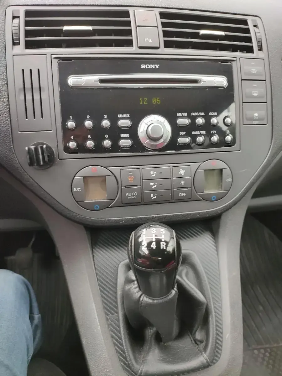 Gebraucht Ford C-MAX 115 PS (84 kW) 2006 Silber Van / Kleinbus