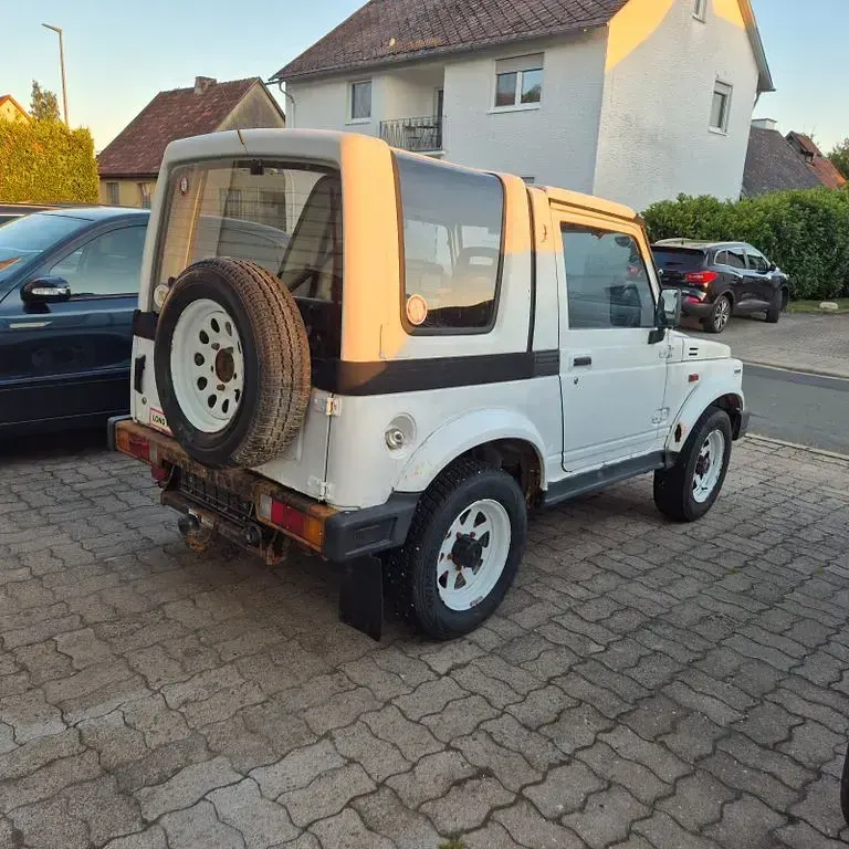 Gebraucht Suzuki Samurai 69 PS (50 kW) 1991 Weiß SUV