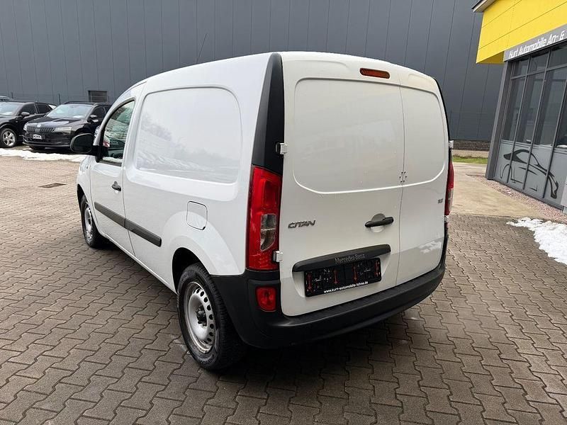 Gebraucht Mercedes Citan 112 114 PS (83 kW) 2018 Weiß Van / Kleinbus