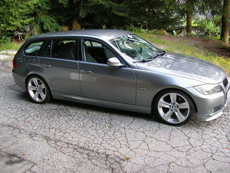 Grau Gebraucht 2010 BMW 320 Kombi | 2.700 € (Guter Preis) - Bild 1/4