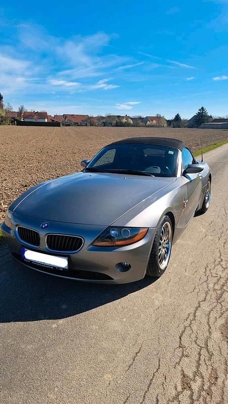 Gebraucht BMW Z4 192 PS (141 kW) 2003 Grau Cabrio