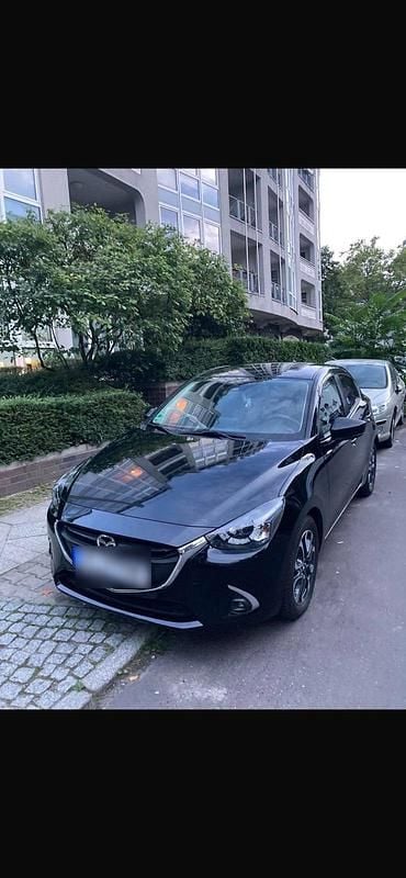 Gebraucht Mazda 2 90 PS (66 kW) 2018 Schwarz Limousine
