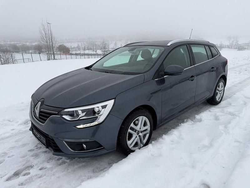 Gebraucht Renault Mégane GrandTour Business 116 PS (85 kW) 2020 Grau Kombi