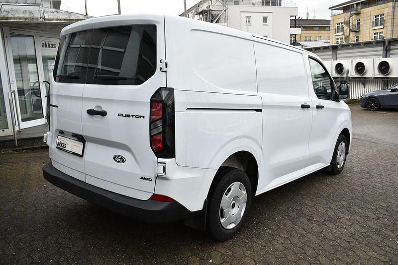 Gebraucht Ford Transit Custom Trend 140 PS (102 kW) 2024 Andere Limousine