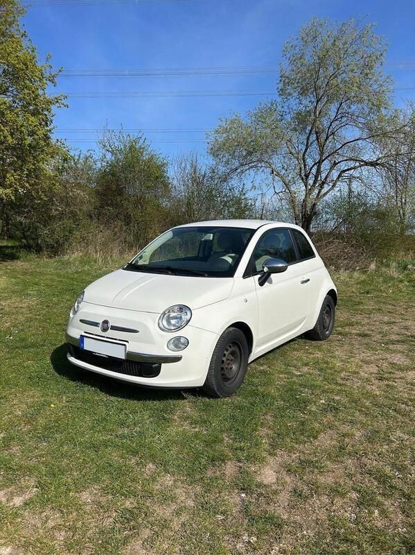 Weiß Gebraucht 2014 Fiat 500 Pop Star Limousine | 6.250 € (Fairer Preis) - Bild 1/4