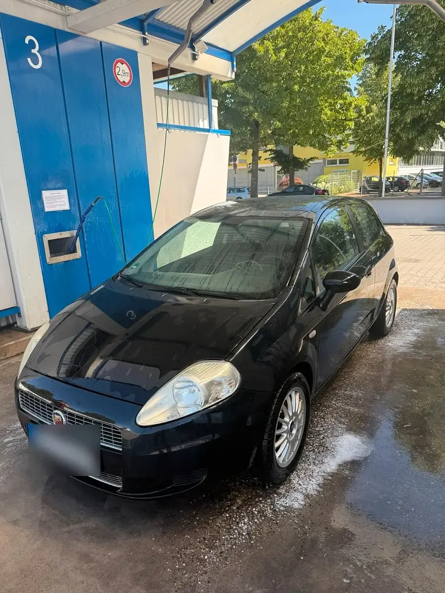 Gebraucht Fiat Punto 65 PS (47 kW) 2009 Schwarz Kleinwagen