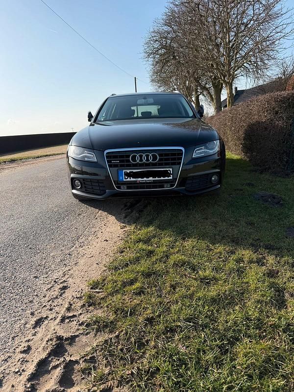 Gebraucht Audi A4 Comfort 170 PS (125 kW) 2010 Schwarz Kombi