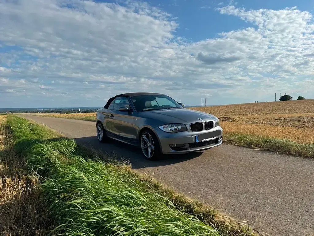 Gebraucht BMW 118 Cabriolet Performance 143 PS (105 kW) 2009 Grau Cabrio