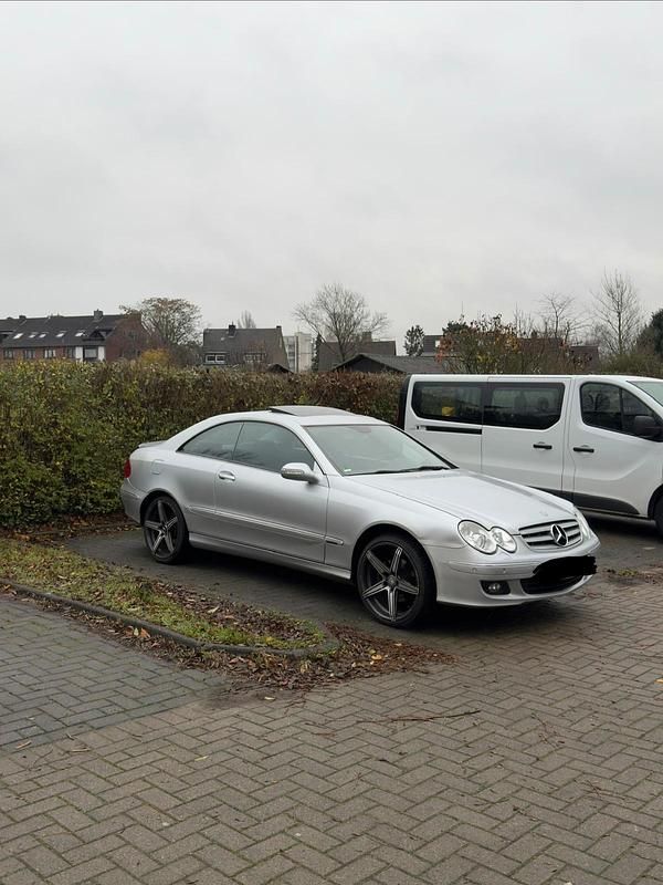 Gebraucht Mercedes CLK280 231 PS (169 kW) 2005 Silber Coupé