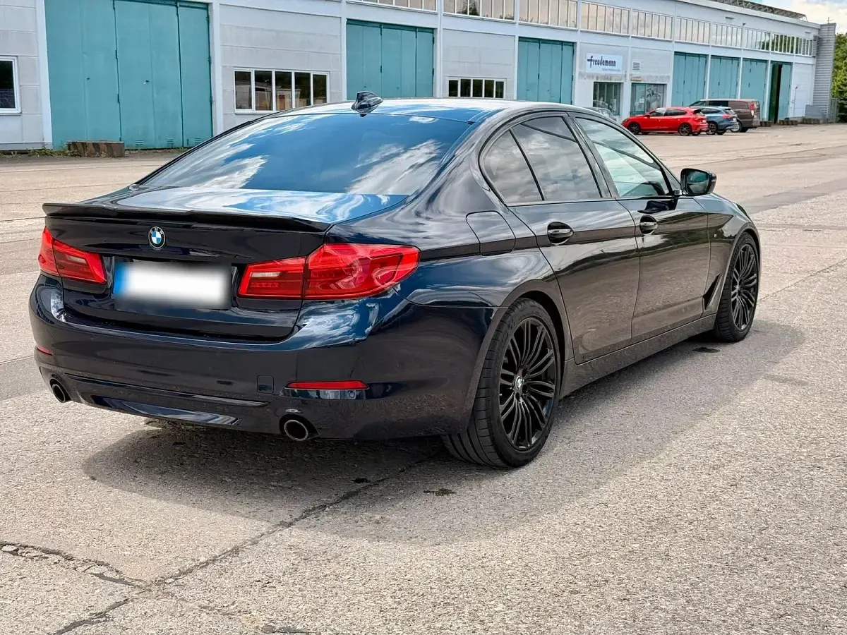 Gebraucht BMW 520 Performance 230 PS (169 kW) 2020 Blau Limousine