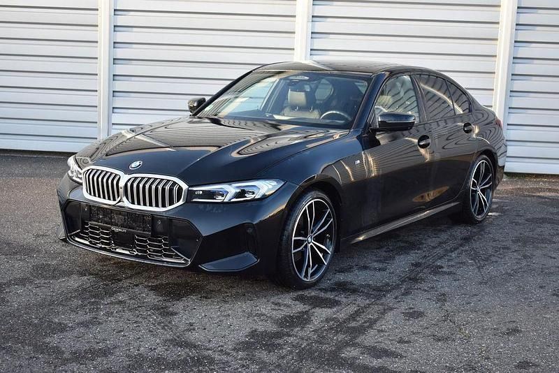 Schwarz Gebraucht 2023 BMW 320 M Sport Limousine | 35.990 € (Superpreis) - Bild 1/4