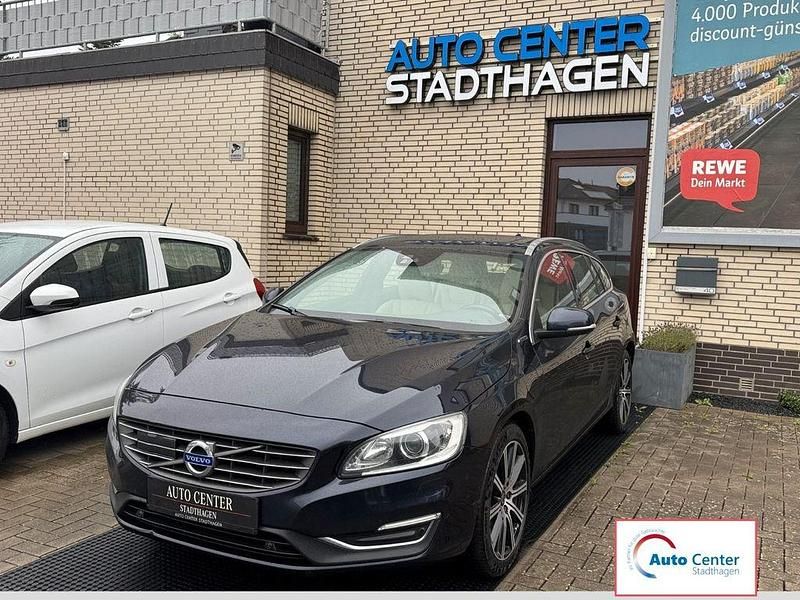 Gebraucht Volvo V60 Summum 220 PS (161 kW) 2015 Blau Kombi