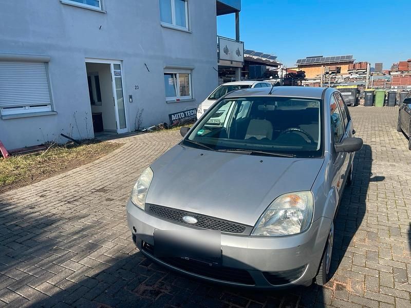 Gebraucht Ford Fiesta 2005 Silber Kleinwagen