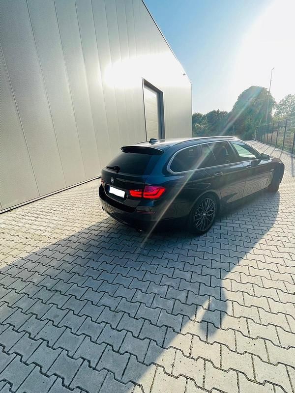 Gebraucht BMW 535 Sport Line 313 PS (230 kW) 2010 Andere farben Limousine