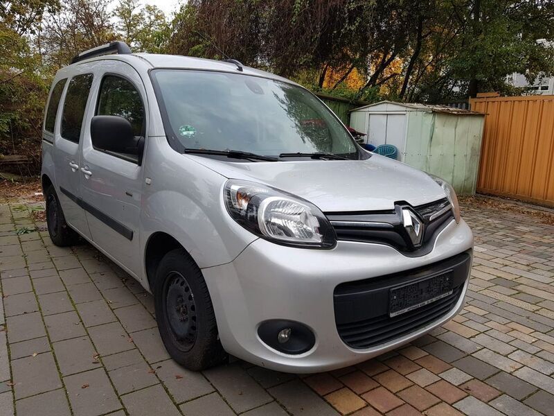Silber Gebraucht 2019 Renault Kangoo LIMITED Van / Kleinbus | 7.500 € (Etwas zu teuer) - Bild 1/4