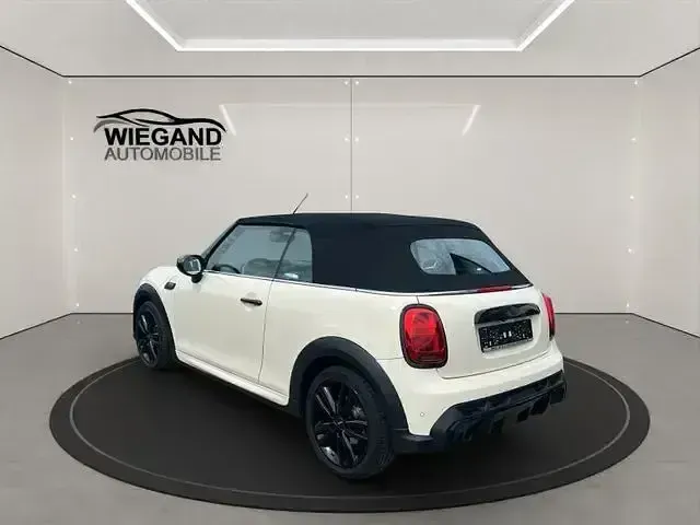 Używany Mini John Cooper Works 136 KM (100 kW) 2022 Andere Hatchback