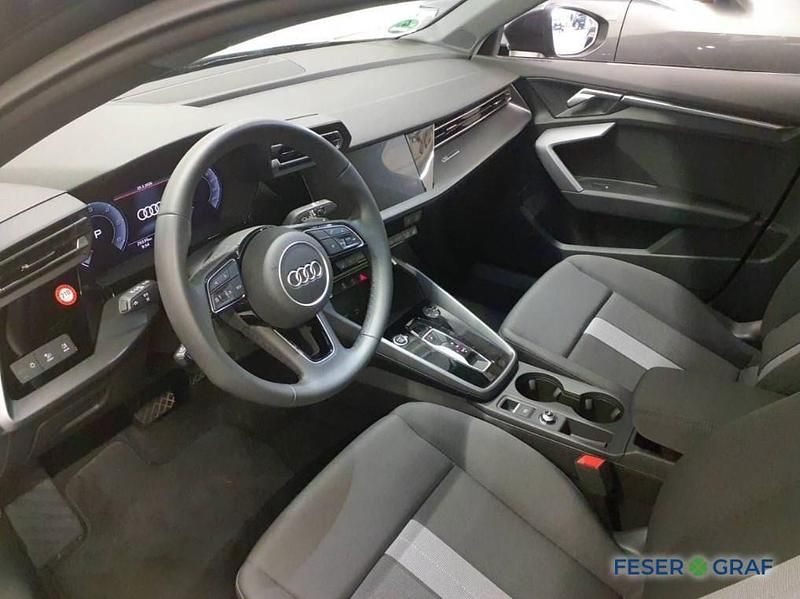 Gebraucht Audi A3 Ambiente 150 PS (110 kW) 2025 Manhattangrau metallic Limousine