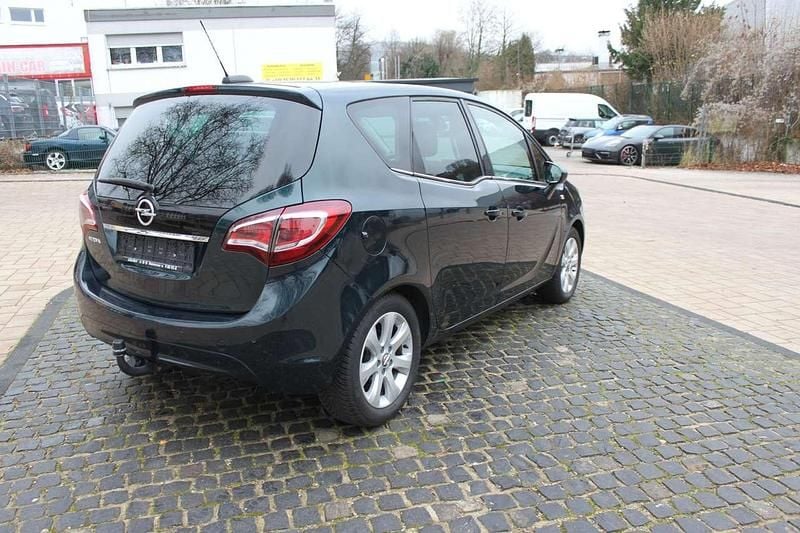Gebraucht Opel Meriva Edition 120 PS (88 kW) 2017 Smaragd gruen (mi) Van / Kleinbus