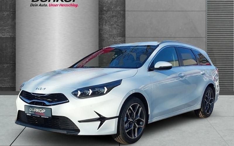 (wd) casa white s Neu 2025 Kia Ceed Sportswagon Style Kombi | 27.394 € (Fairer Preis) - Bild 1/4