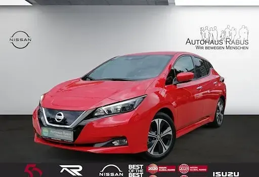 Gebraucht Nissan Leaf N-Connecta 110 kW (150 PS) 2021 Rot Kleinwagen