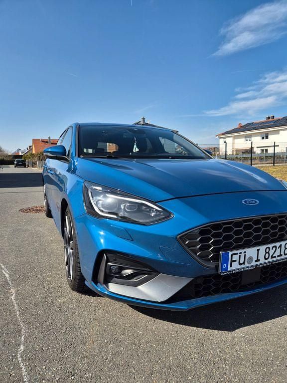 Gebraucht Ford Focus ST 190 PS (139 kW) 2019 Blau Limousine
