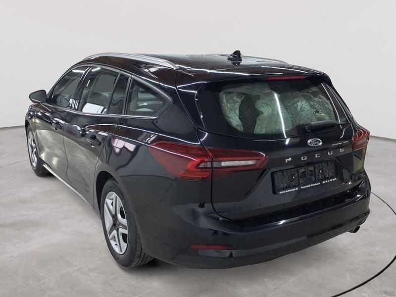 Gebraucht Ford Focus Titanium 120 PS (88 kW) 2022 Obsidianschwarz metallic Kombi