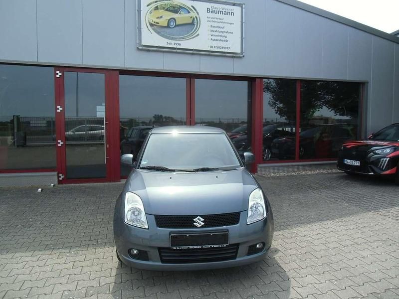 Azure grey pearl met Gebraucht 2007 Suzuki Swift Kleinwagen | 2.400 € (Fairer Preis) - Bild 1/4