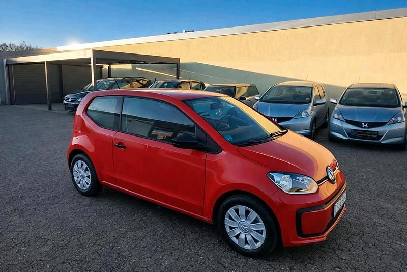 Gebraucht VW up! 60 PS (44 kW) 2017 Rot Kleinwagen