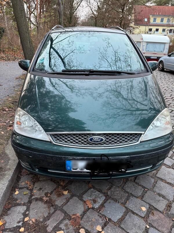 Grün Gebraucht 2005 Ford Galaxy Van / Kleinbus | 2.100 € (Guter Preis) - Bild 1/4