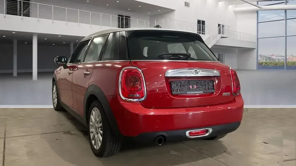 Usado Mini Cooper 136 CV (100 kW) 2015 Rojo Utilitario