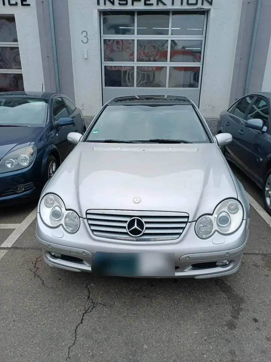 Gebraucht Mercedes C200 163 PS (119 kW) 2005 Andere farben Coupé