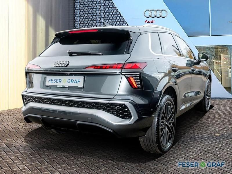 Gebraucht Audi Q3 Ambiente 150 PS (110 kW) 2025 Daytonagrau perleffekt SUV