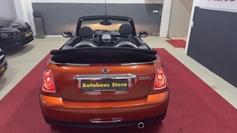 Gebraucht Mini Cooper Cabriolet 111 PS (81 kW) 2011 Orange Cabrio