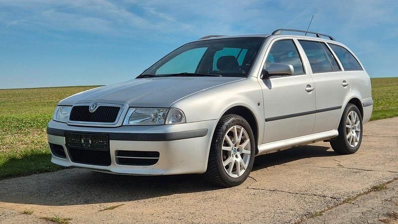 Silber Gebraucht 2006 Skoda Octavia Tour Kombi | 1.500 € (Superpreis) - Bild 1/4