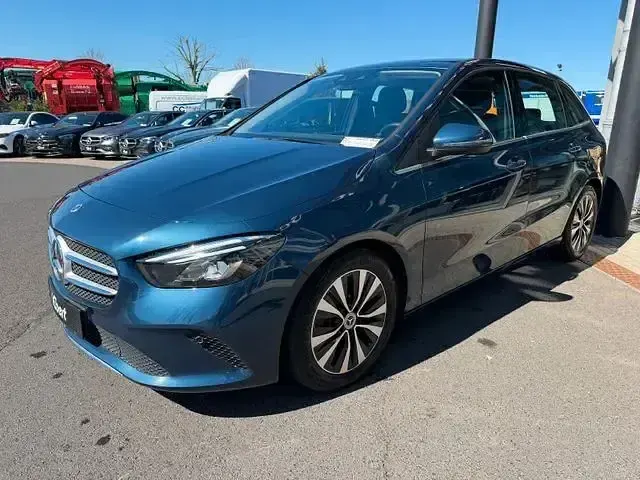 Gebraucht Mercedes B220 Style 190 PS (139 kW) 2021 Blau Kleinwagen
