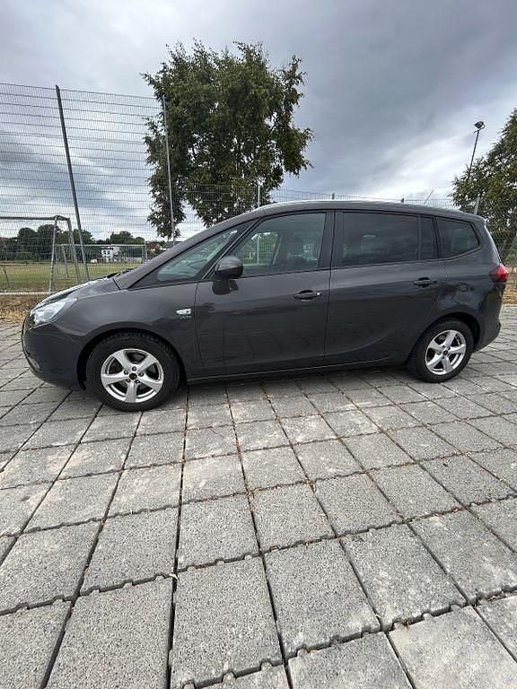 Gebraucht 2014 Opel Zafira Tourer Active Van / Kleinbus | 6.000 € (Guter Preis) - Bild 1/4