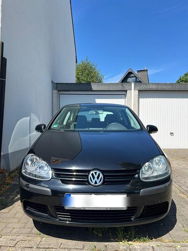 Schwarz Gebraucht 2004 VW Golf V Comfortline Limousine | 1.300 € (Superpreis) - Bild 1/4