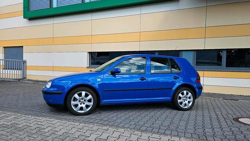 Gebraucht VW Golf IV 105 PS (77 kW) 2001 Blau Kleinwagen