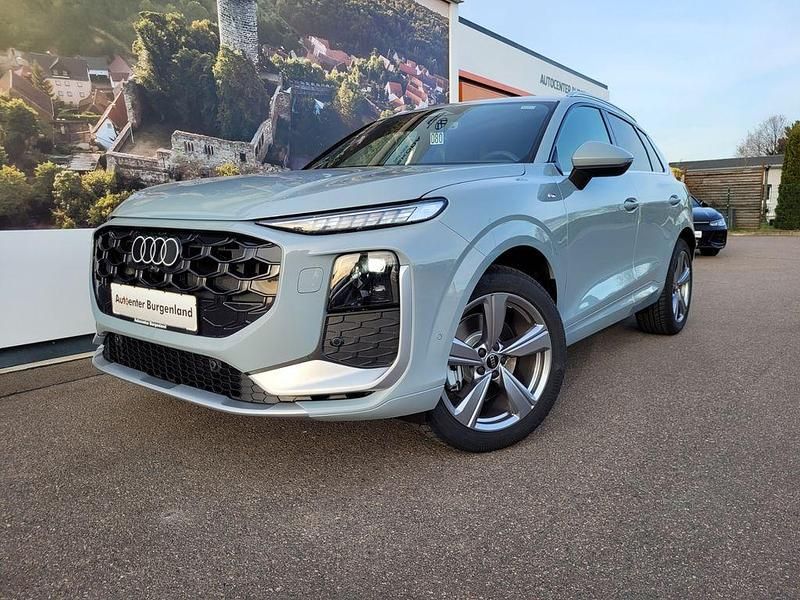 Gebraucht Audi Q3 Sport 265 PS (194 kW) 2025 Pfeilgrauperleffekt SUV