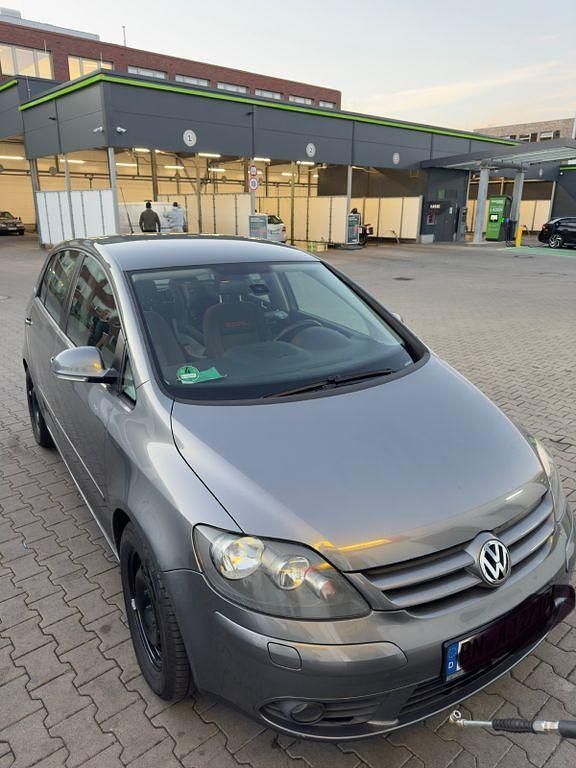 Grau Gebraucht 2006 VW Golf Plus Cross Goal Van / Kleinbus | 4.500 € (Teuer) - Bild 1/4