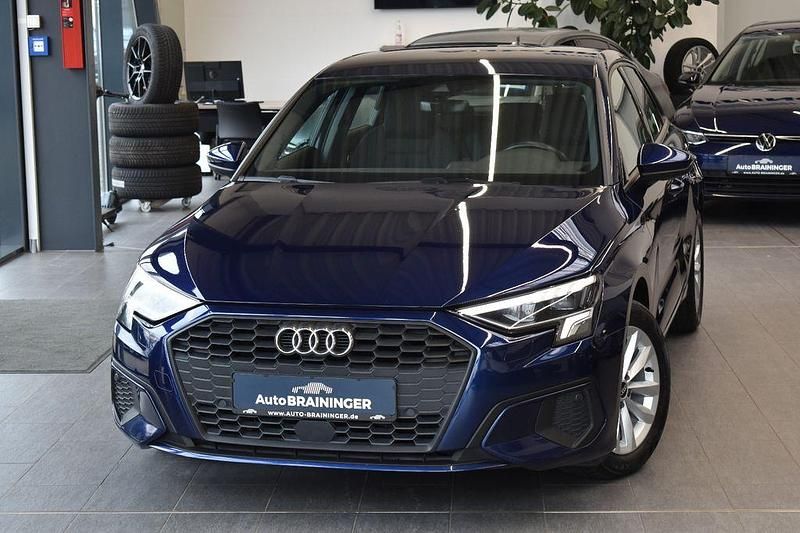 Blau Gebraucht 2021 Audi A3 Sport Limousine | 14.980 € (Superpreis) - Bild 1/4