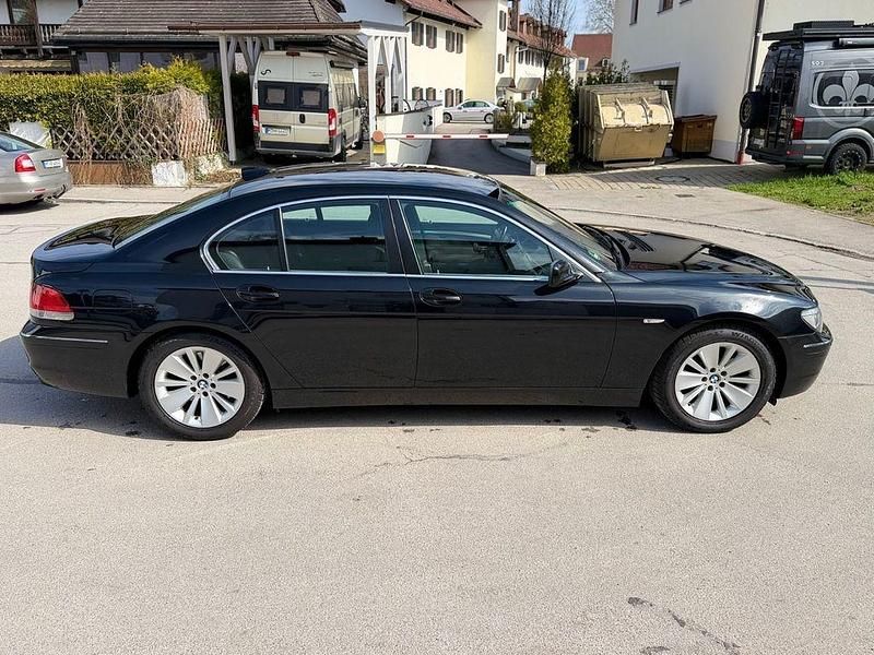 Gebraucht BMW 740 306 PS (225 kW) 2005 Schwarz Limousine