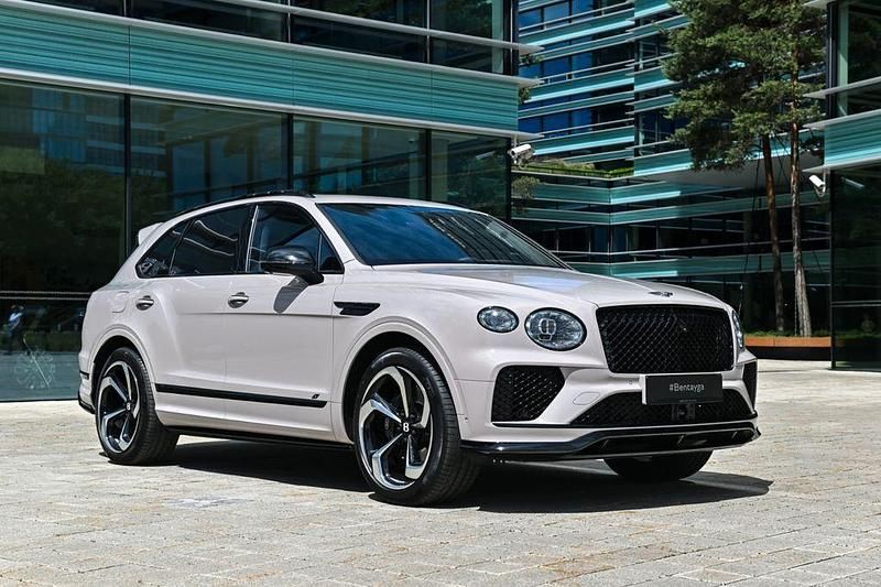 Gebraucht Bentley Bentayga 551 PS (405 kW) 2024 Grau SUV
